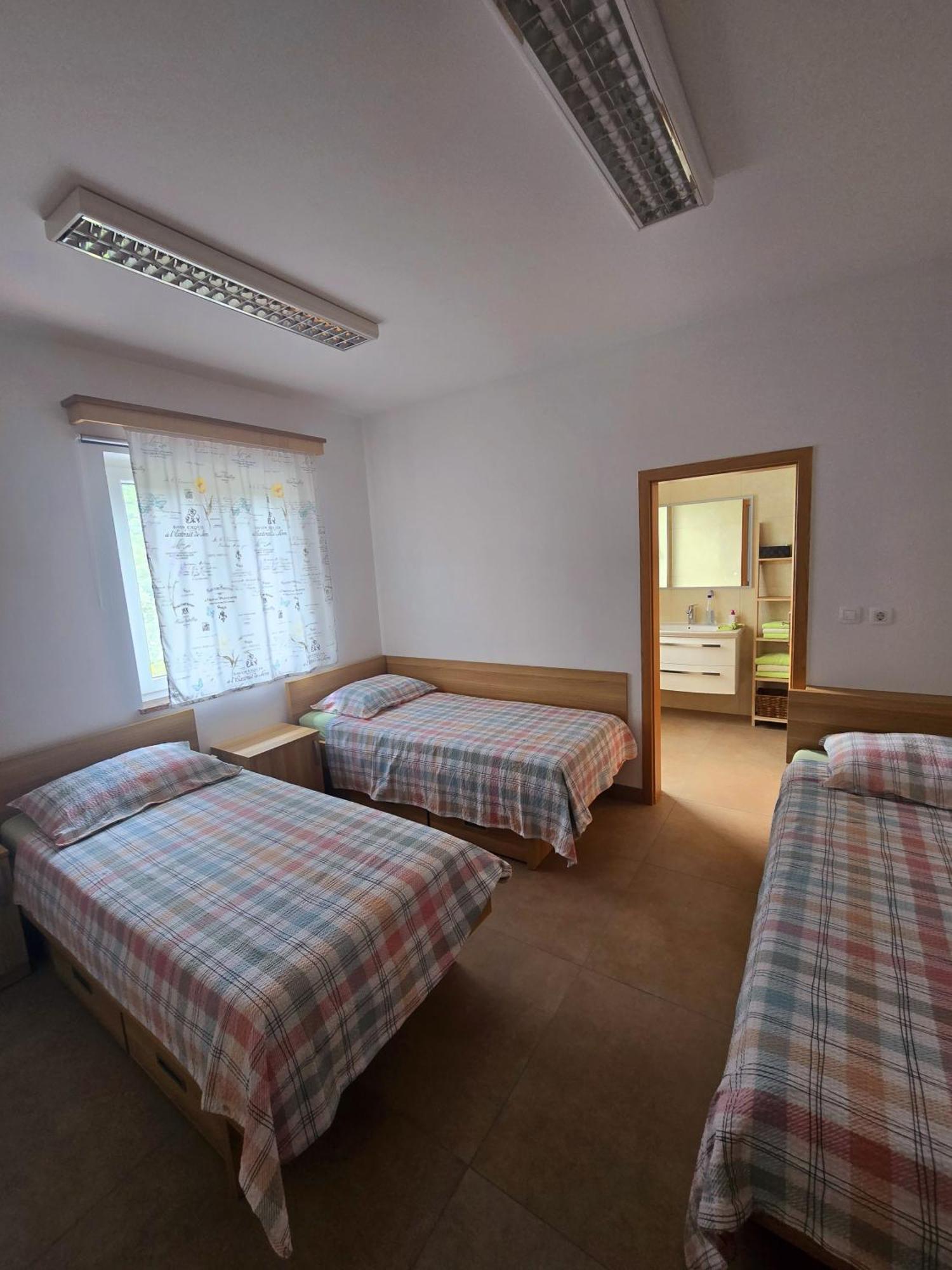 Guest House Kocanija Ilirska Bistrica Zewnętrze zdjęcie